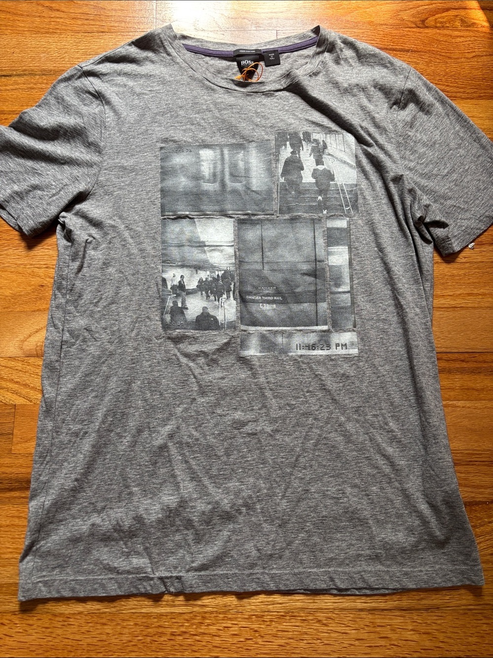 BOSS Men’s Gray Graphic Short Sleeve Crewneck Tee Sz Small Pima Cotton